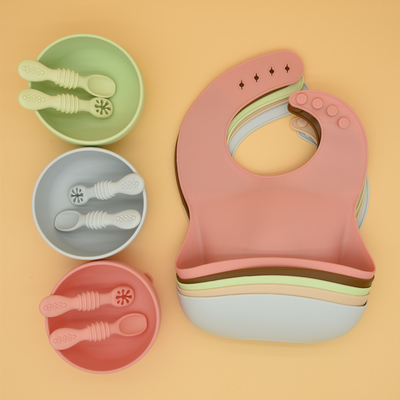 OEM Özel Su Geçirmez Yumuşak Silikon Bebek Besleme Kiti BPA İçermez